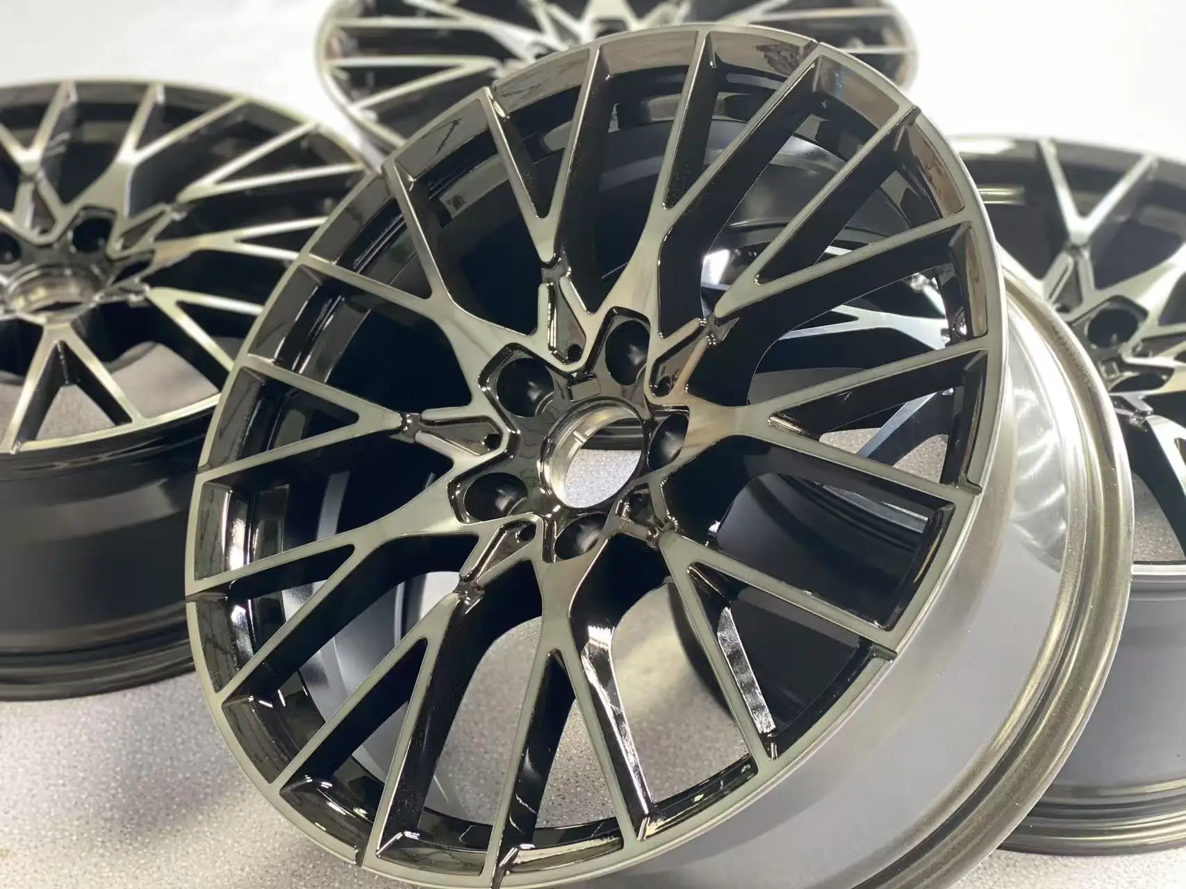 

for 18/19inch 8.0/9.0/8.5/9.5J 5X112 Black Mesh Design Forged Aluminum Alloy Wheel New Passenger Car Universal Fitment 10-Year