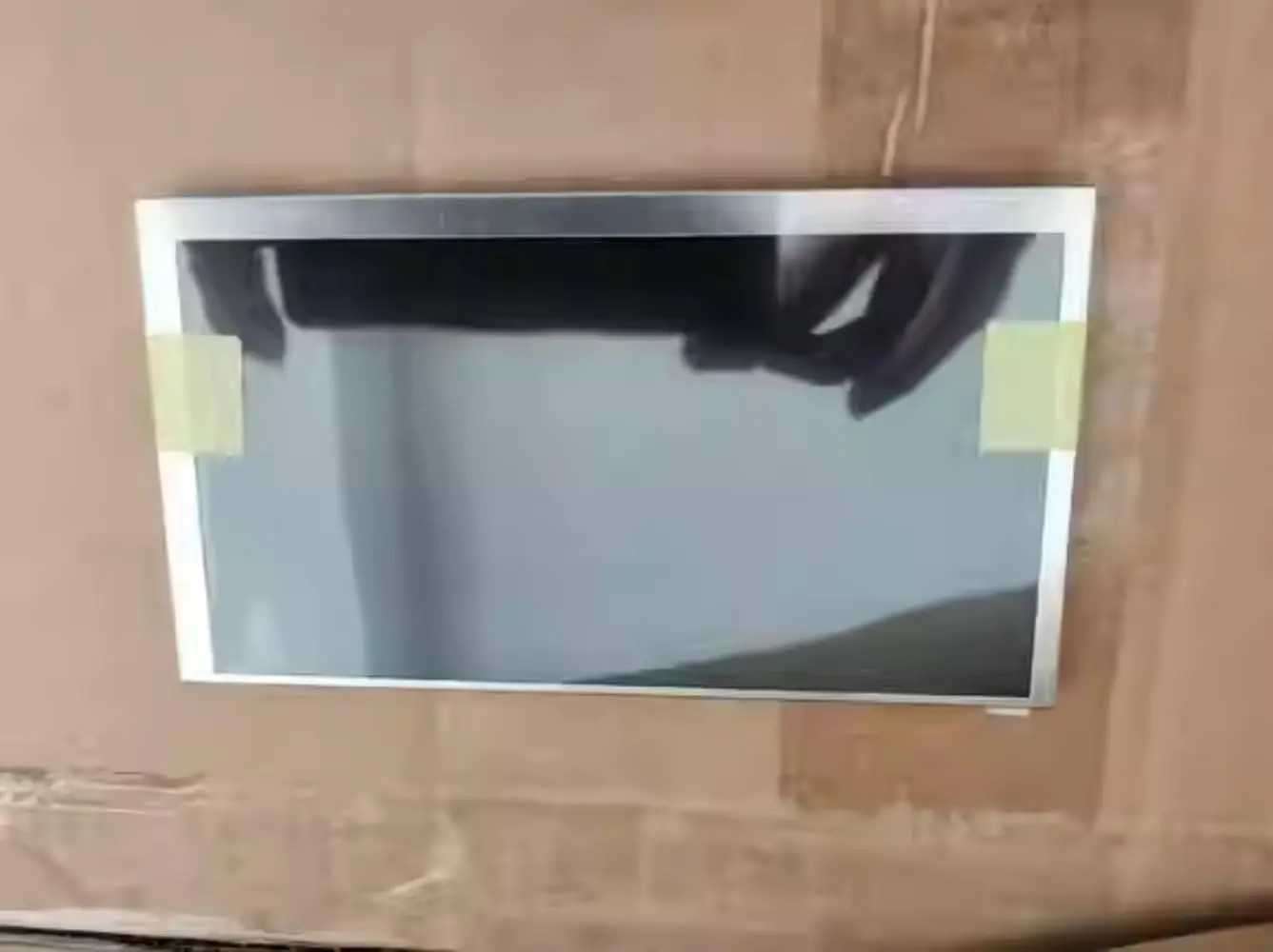 LA061WQ1 (Td) (05) …