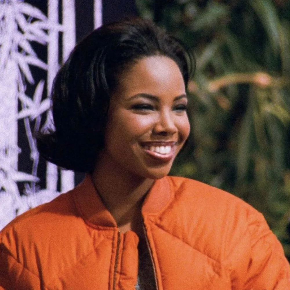 Peruki brazylijskie krótkie pixie cut dla czarnoskórych kobiet, krótki kręcony bob z wstępnie wyregulowaną grzywką, peruka typu water wave wykonana w całości maszynowo.