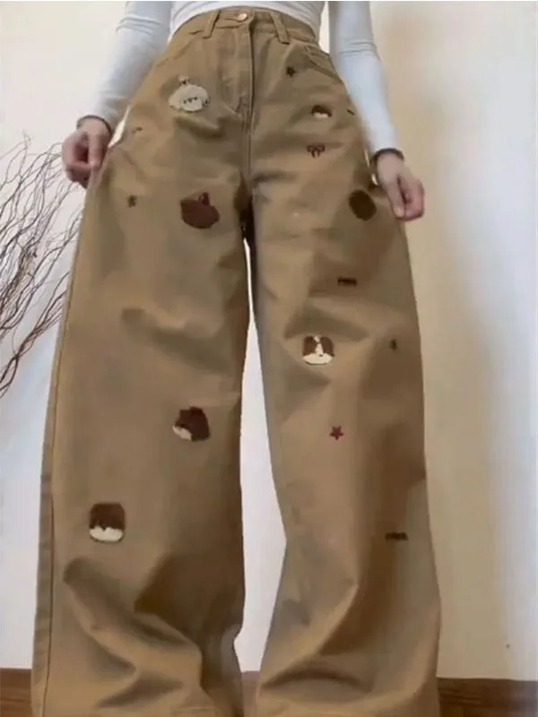 กางเกงยีนส์ปักลายหมีสีสันสดใสสำหรับผู้หญิง เอวสูง ทรงหลวม ขาตรง ขากว้าง ดีไซน์ใหม่สำหรับฤดูใบไม้ร่วง สไตล์ลำลอง