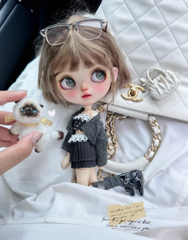 4pcs lady Blythe Landoudou dot strapless+double-layer black lace skirt+Cardigan+stocks (Fit for azone,Pullip,Ob222426, Licca)