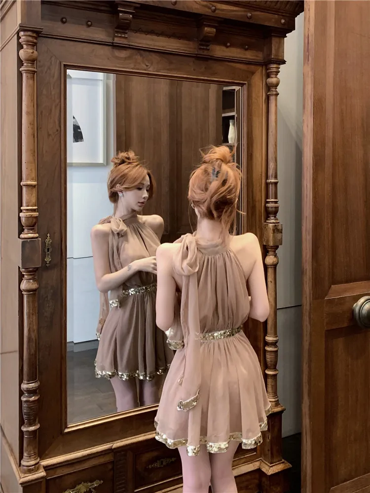 Celebrity Lady Halter bufanda retales con lentejuelas una línea Mini vestido mujeres nueva moda de verano vacaciones sin mangas corto una línea vestido