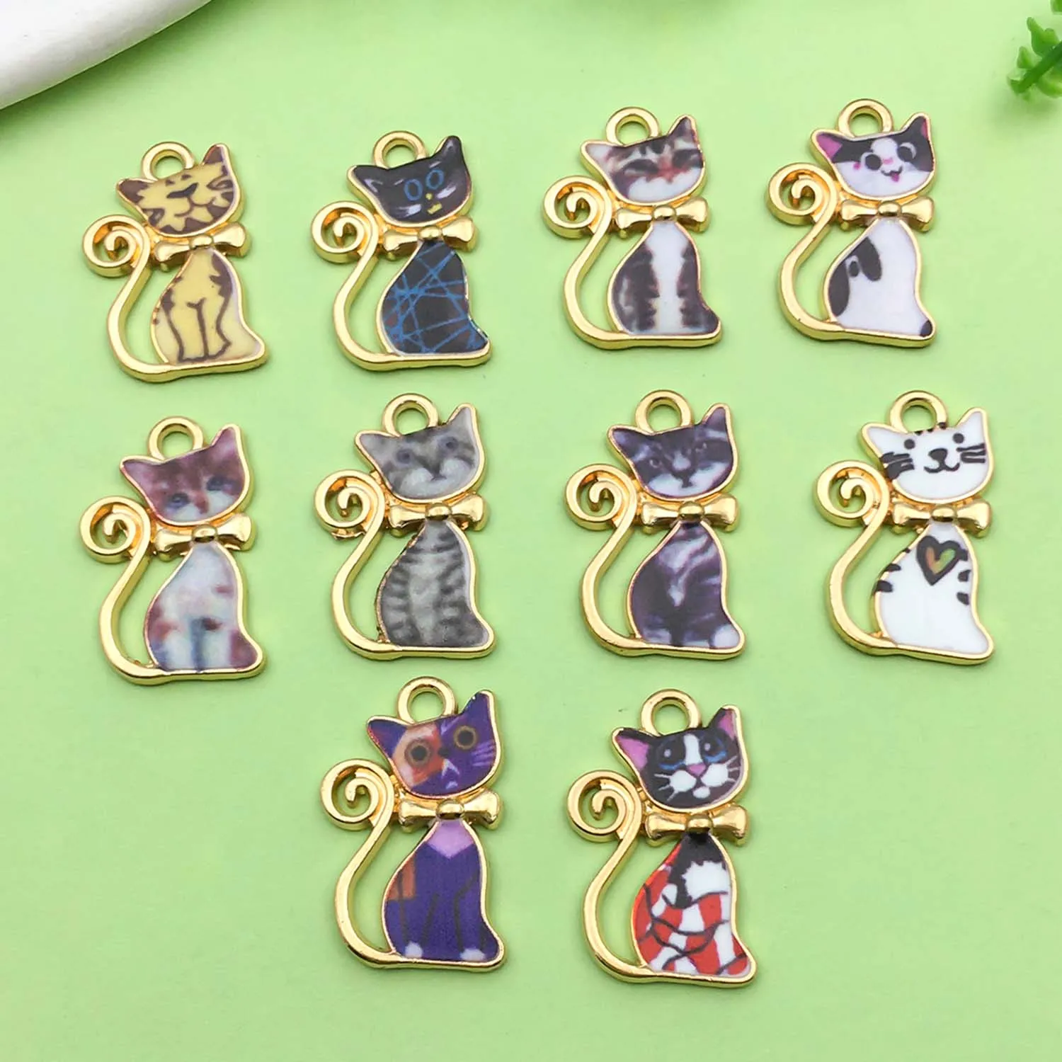 10pcs 13*21mm Enamel Cartoon Cute Cat Charmss Alloy Animal Pendants For DIY Bracelet Necklace Jewelry Making Accessories