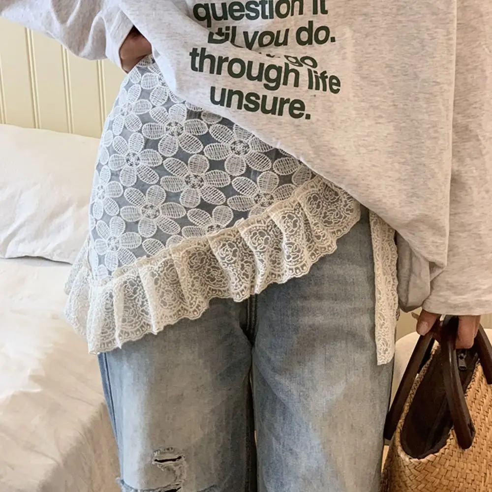 Рисунок 3 - Модная милая кружевная мини-юбка с цветочным принтом