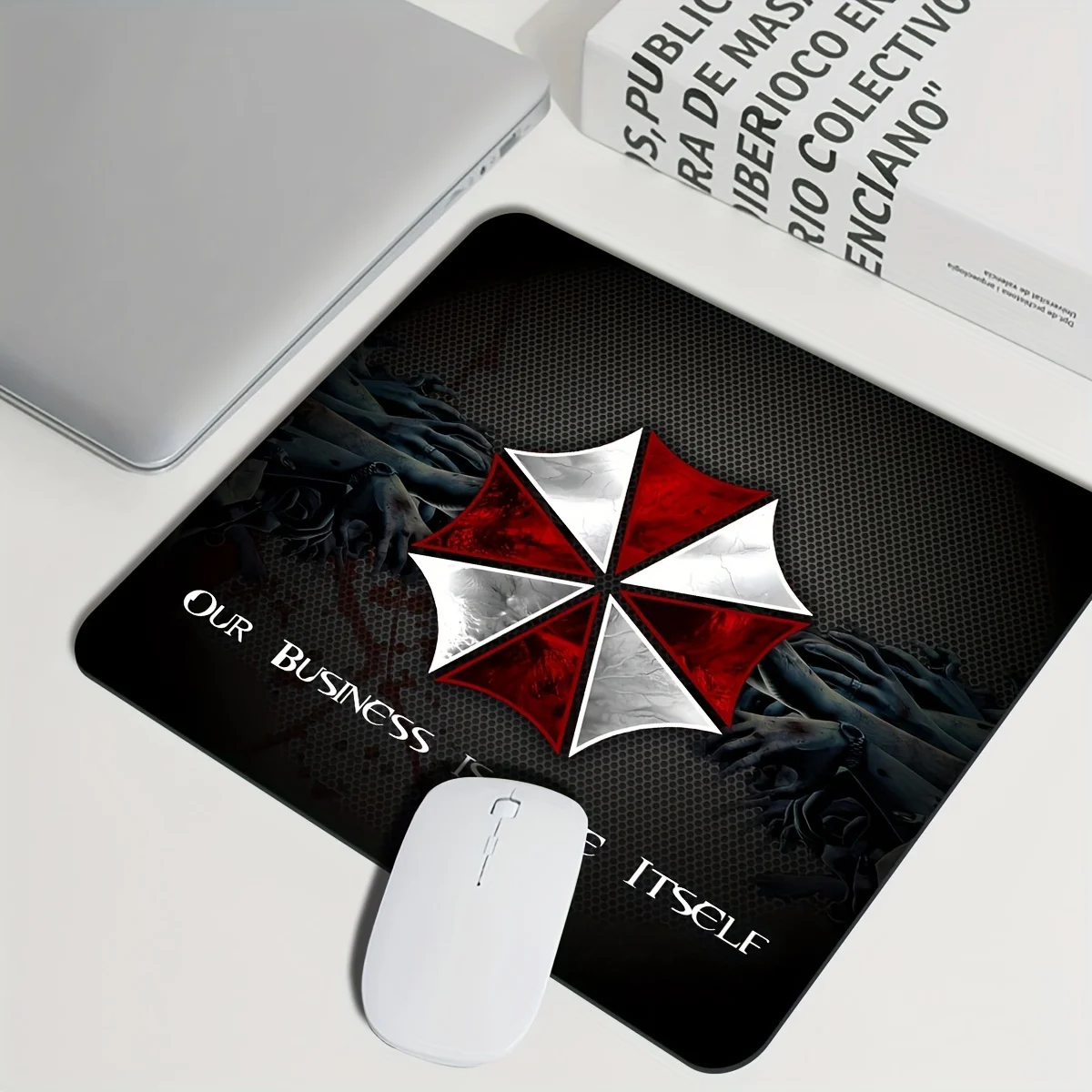 Gaming mouse pad 900x400x3MM Non-slip rubber desk mat Office home and esports gift durable desktop accessories keyboard mat