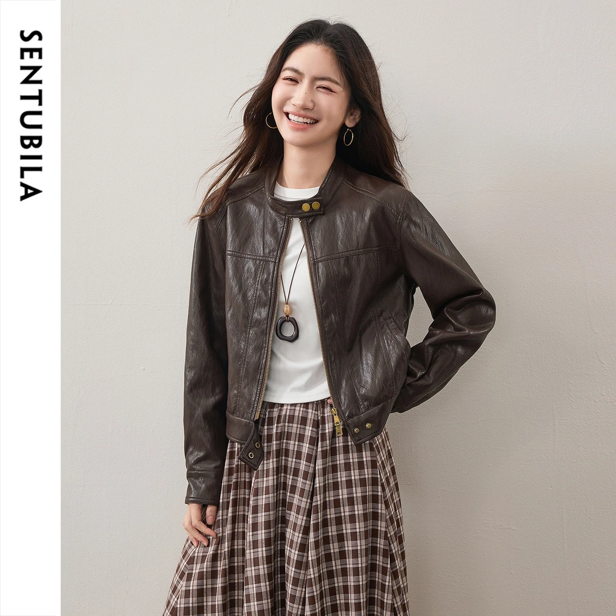SENTUBILA Retro Moto PU Leather Jacket Women Autumn American Street Mandarin Collar Drop Shoulder Slim Fit Outerwear W63GA7906