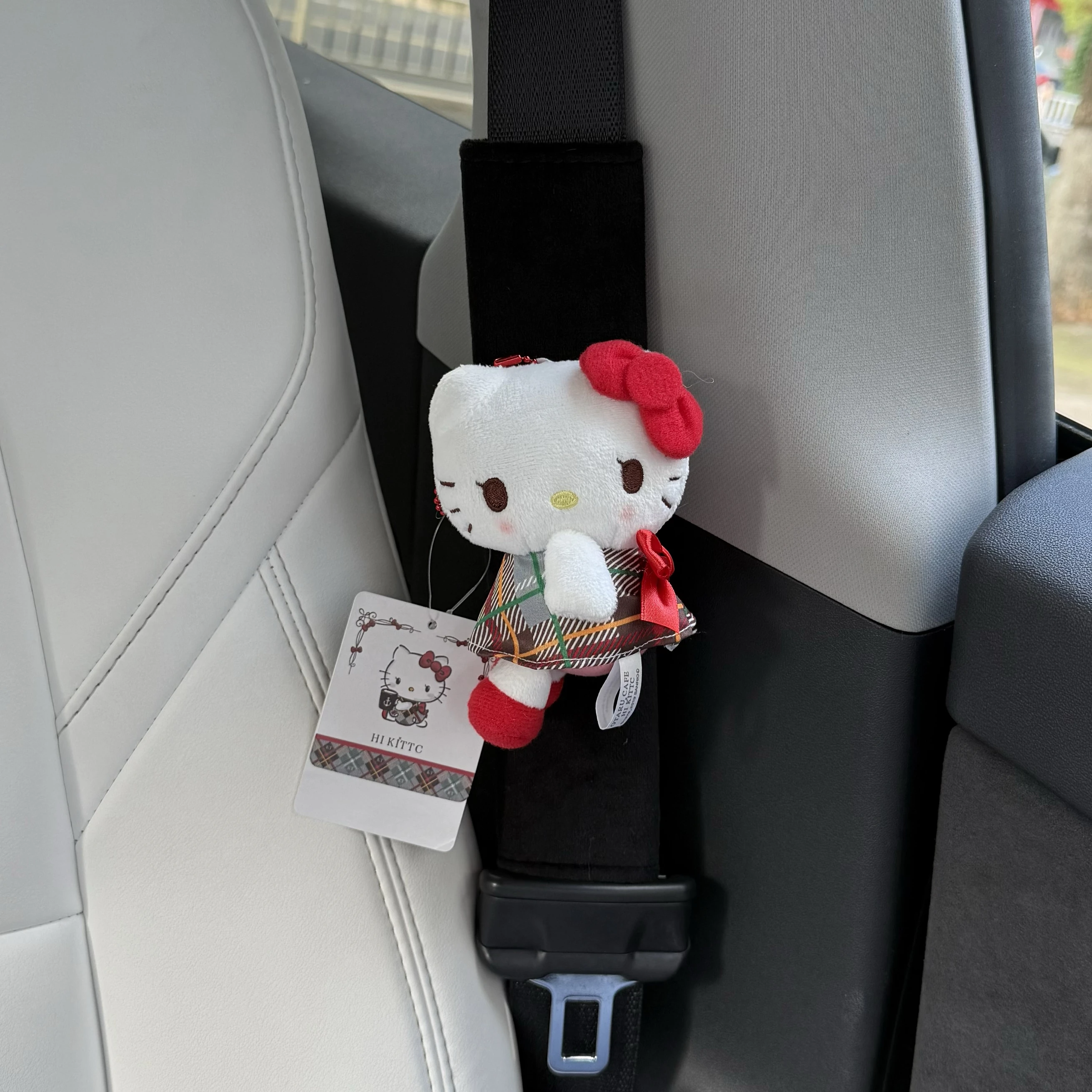 

Hello Kitty Soft Universal Car Seat Belt Pads Cover Seat Belt Shoulder Strap Covers Shoulder Pad For Car & Backpack