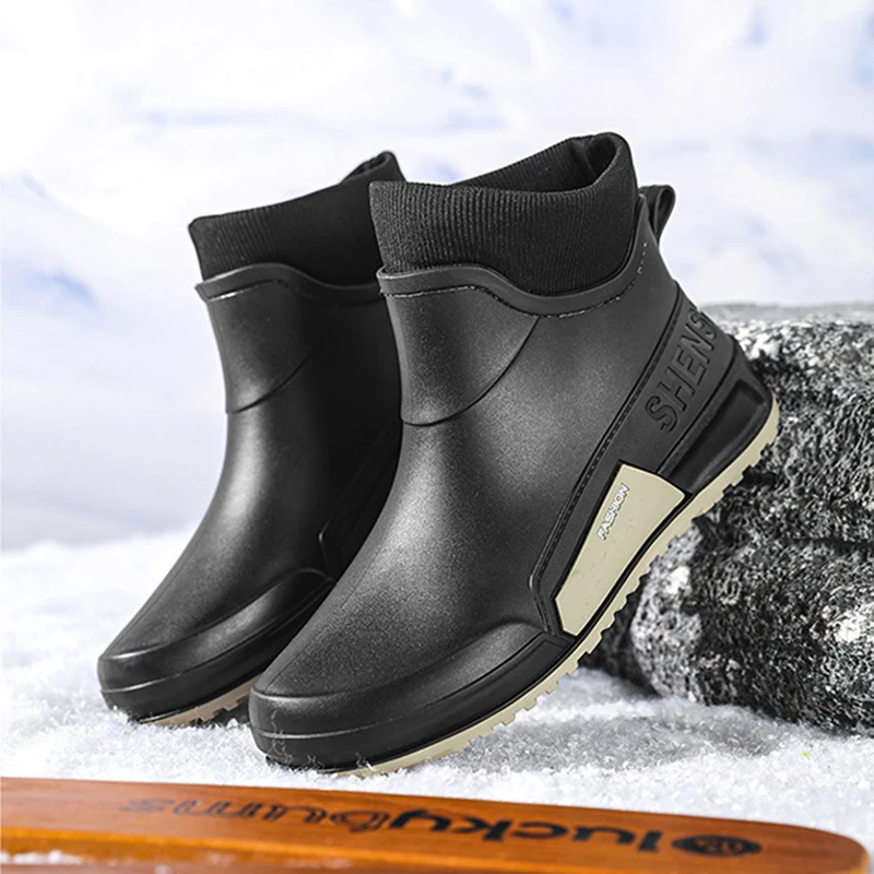 

New Fashionable Short Rain Boots for Men Versatile Outer Wear Couple Water Shoes Non-slip Rubber Shoes Waterproof Car Wash Shoes