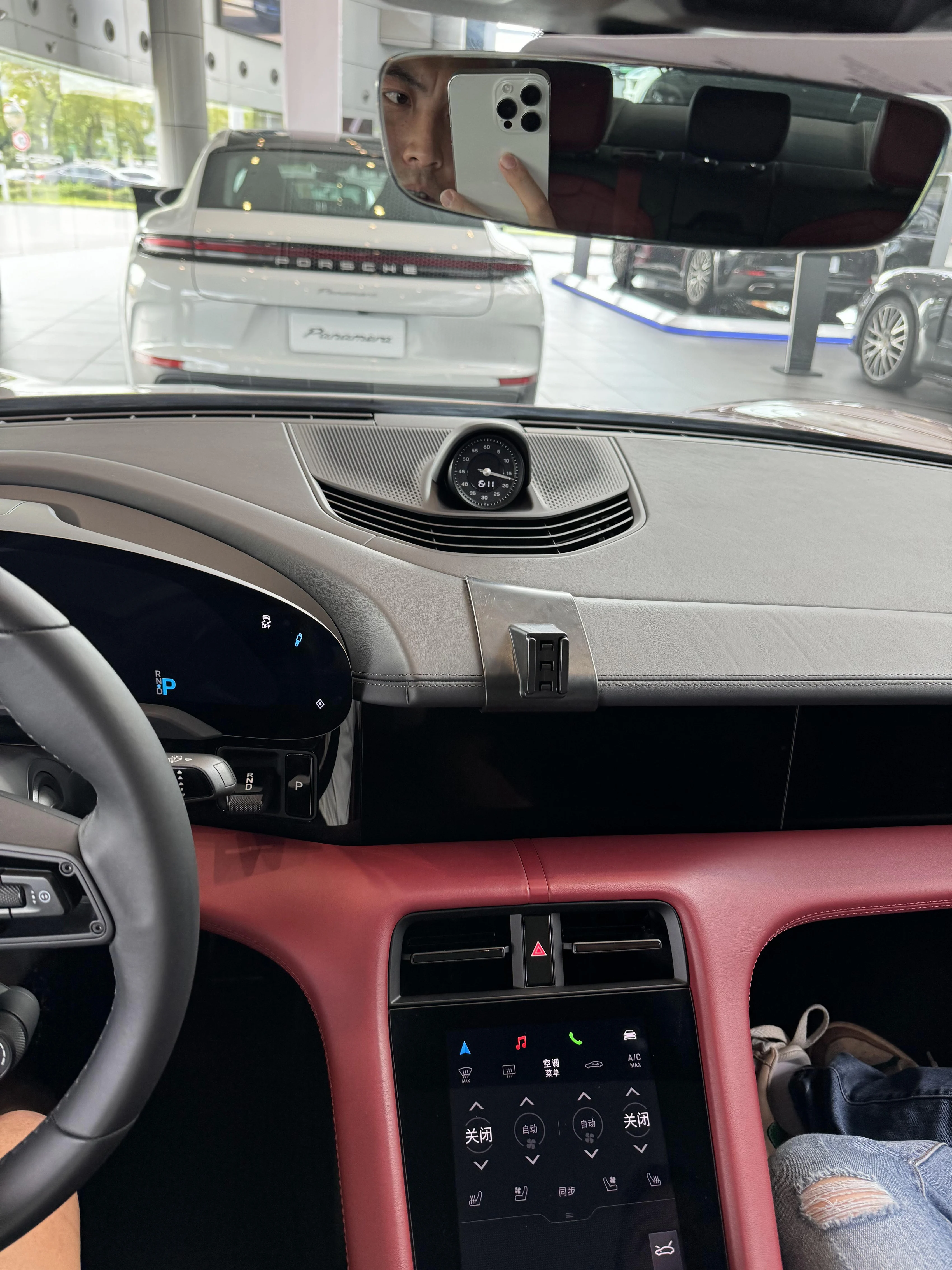 For Porsche Taycan 2019-2024 Car Phone Holder Special Fixed Bracket Wireless Charger Gravity For Car Auto Interior Accessories