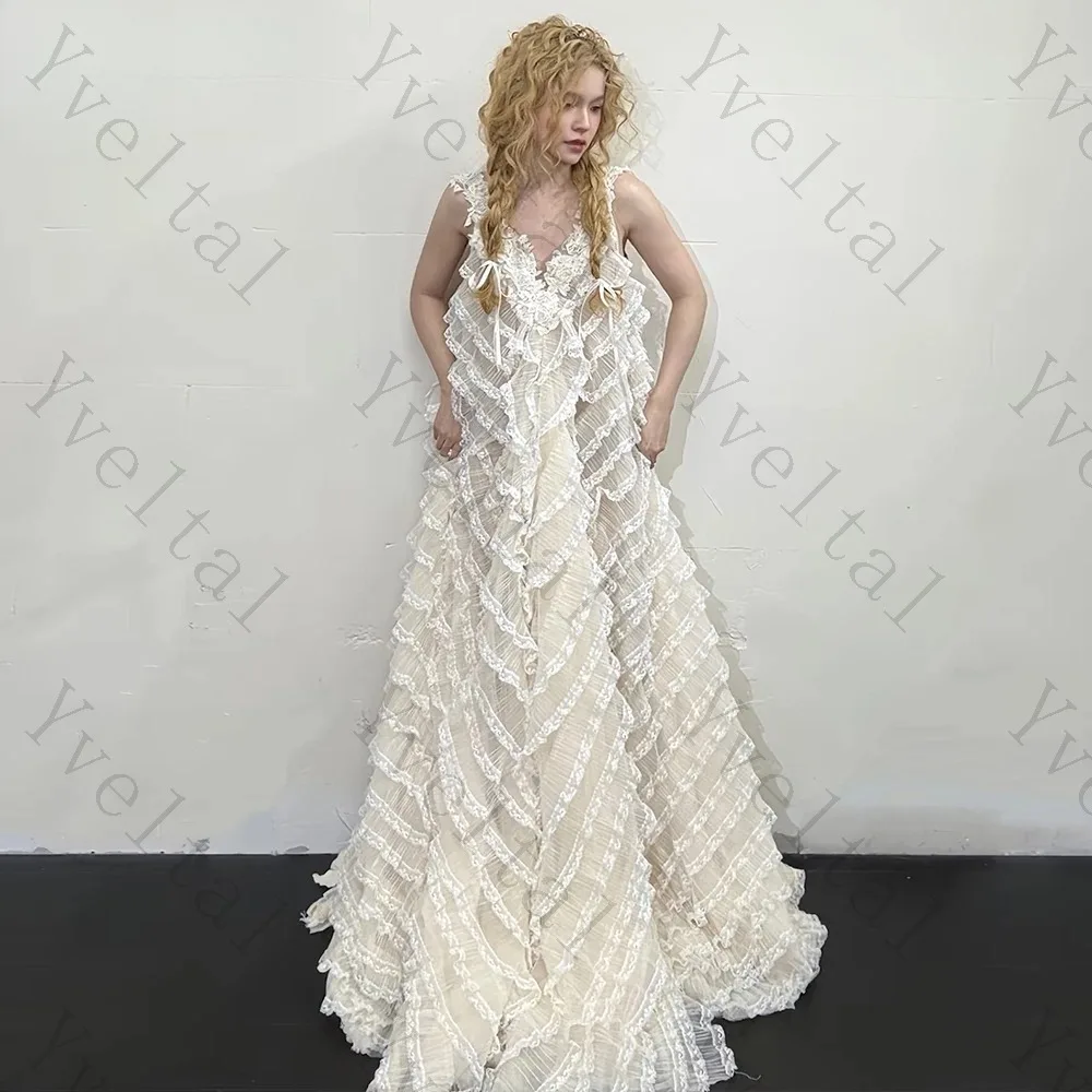 Customized Graceful Temperament  Tiered Lace A-line Wedding Dresses V-Neck Ruched Spaghetti Strap Fascinating Bridal Gown
