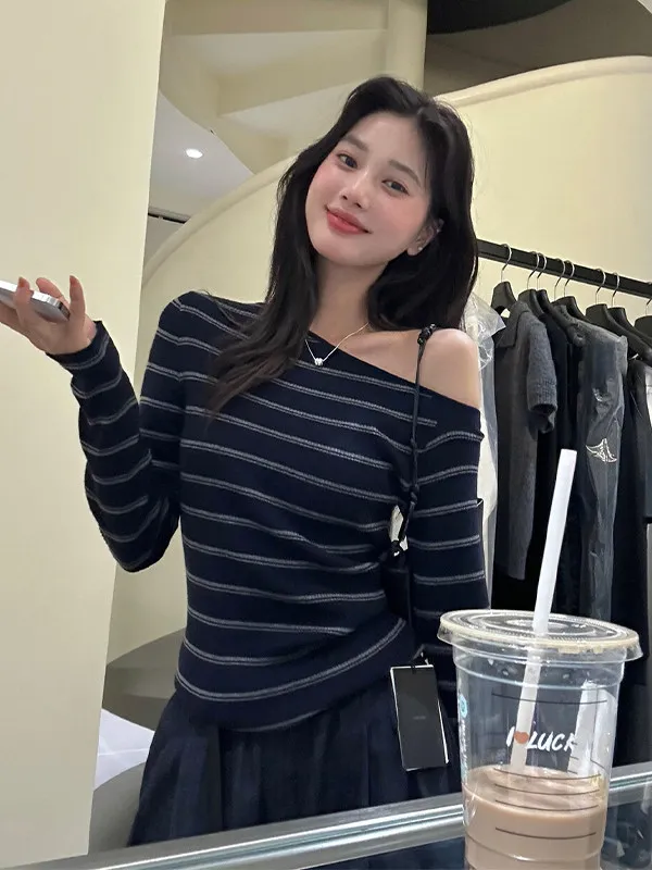 Women's Casual Style Slim Fit Knitted Stripe One Shoulder Long Sleeve Top Design Autumn Base Layer Shirt plus Size