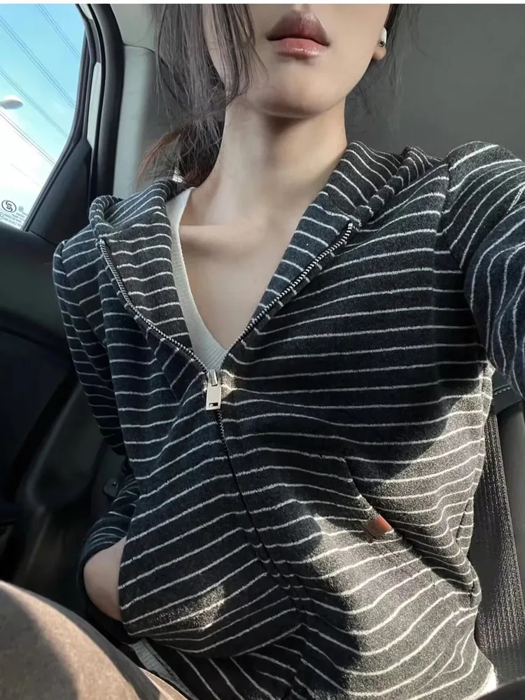 ay مخطط مقنعين سترة مفتوحة سترة المرأة عادية لينة محبوك سترة الخريف الشتاء Faion تخفيف Sle العادية Sve