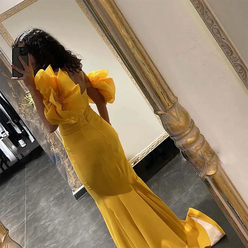 Yellow Feather Mermaid Evening Dresses Bead Off The Shoulder Prom Dress For Formal Hand Made Flower Dress for Formal Occasions