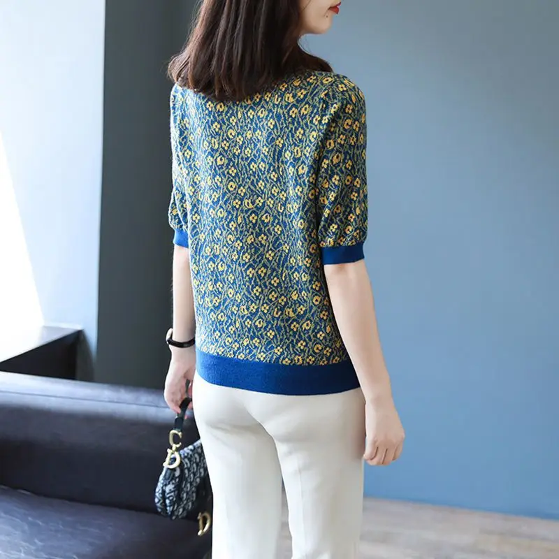 Camisa básica de punto con manga de cinco puntos y cuello redondo para mujer en primavera y verano, nuevo estilo, moda, holgada, delgada y versátil