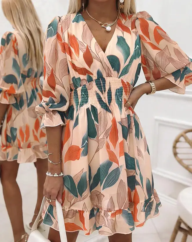 

Women's Dress with Retro Commuting, Leisure and Vacation Style Print, V-Neck, Pleated Waist and Ruffled Edge Dress