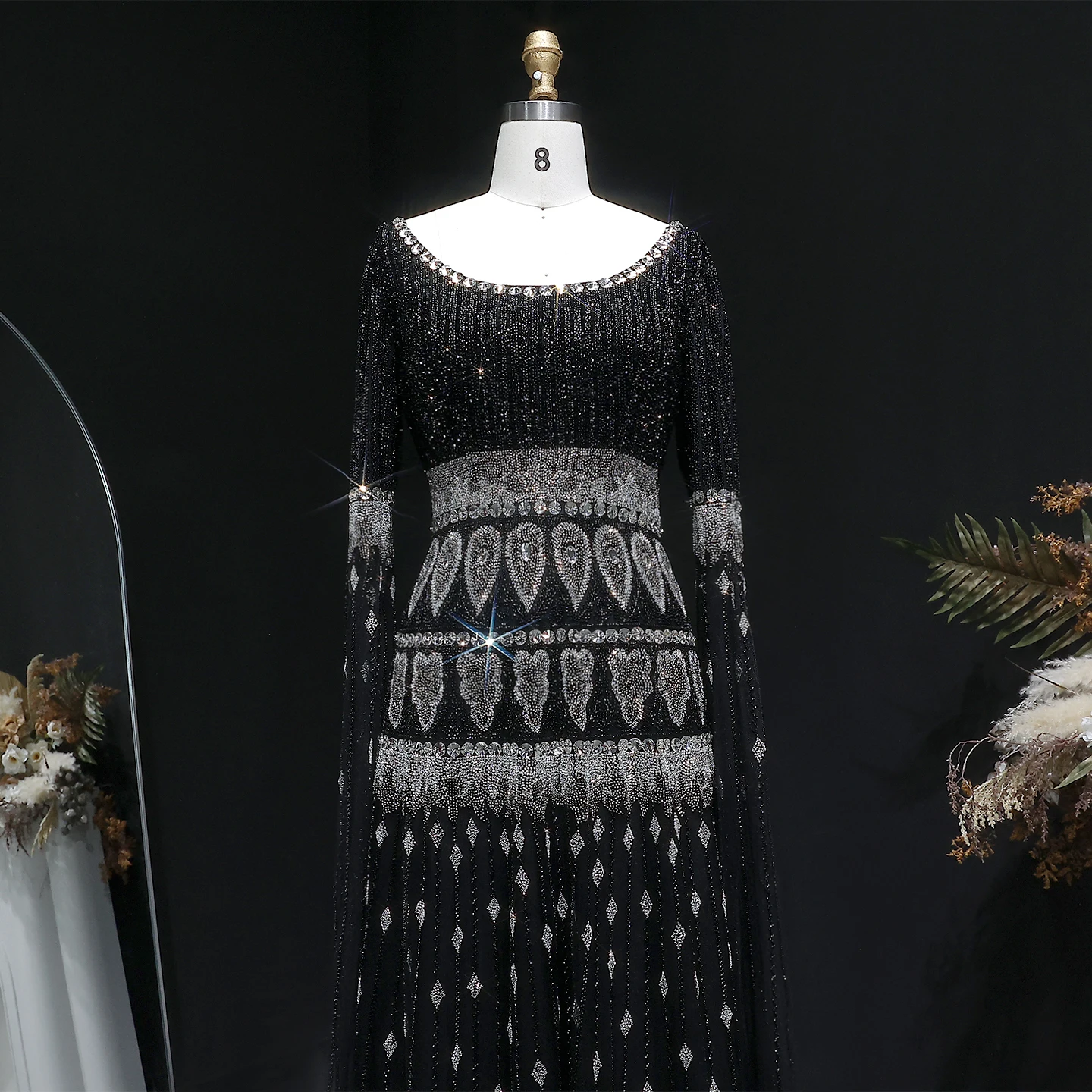 Sharon Said Dubai Luxus Übergröße Lila Abendkleid mit Cape-Ärmeln Hochwertig Perlenbestickt Saudi-Arabisches Damen-Partykleid SS009 Maßanfertigung – Detail 14