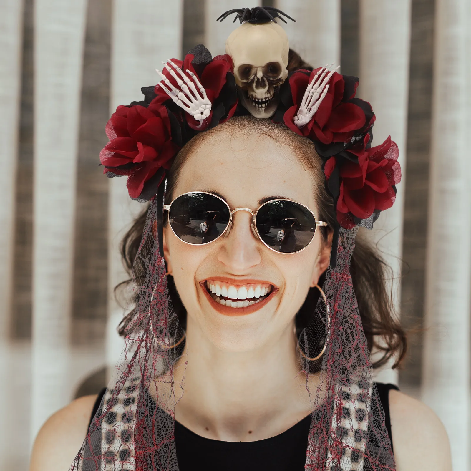 

Повязка на голову для женщин на Хэллоуин: с сеткой, цветами и вуалью, аксессуар для косплея, удобный, из сетчатой ткани, в стиле ведьмы, для сценических выступлений