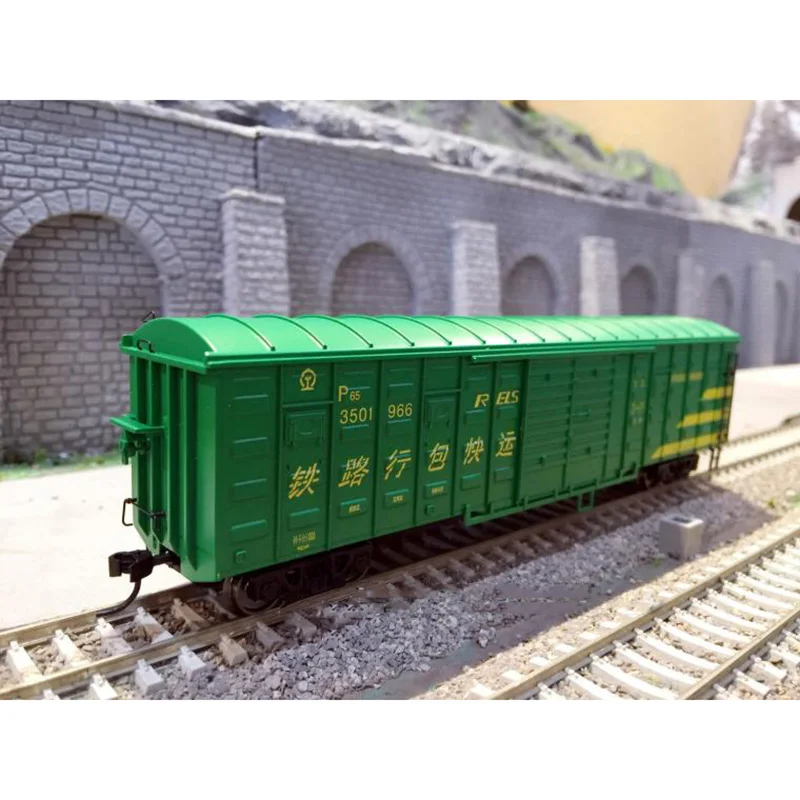 Diecast HO Scale 1/87 China P64/P65 Train Transporter Carriage Model Red Green Black Adult Collection Static Display