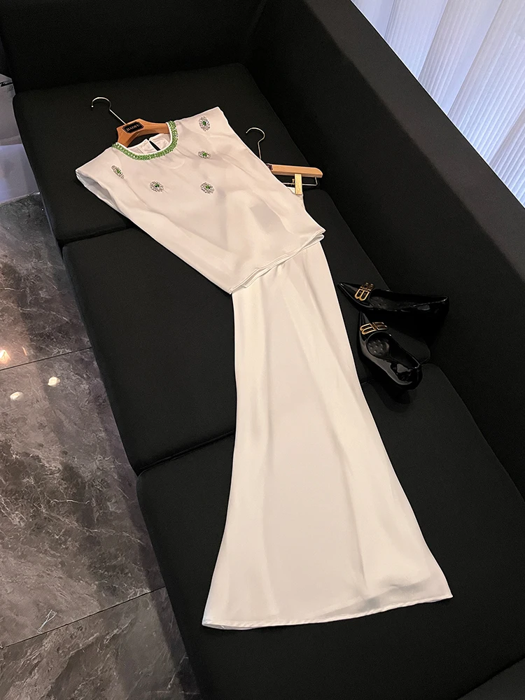 

Elegant Pure Color Skirt Set with Diamond Embellishment Wrap Waist Bodycon Design Summer 2026 Fashion for Women Commute Style