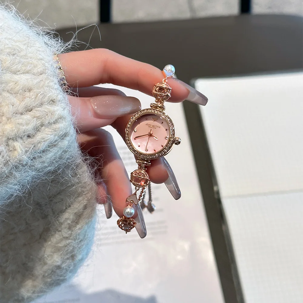 2025 New Women's Watch Luxury Small Bracelet Watch Elegant Women's Fashionable and Luxury Women's Female Gift