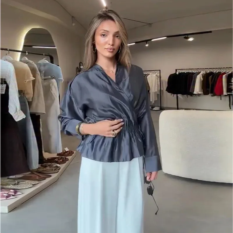 Damen Oversize-Bluse Langarm mit seitlicher Knopfleiste und Kordelzug in der Taille, plissiertes Hemd, modische Büro- und Party-Oberteile, einfarbig, locker geschnitten – Detail 4