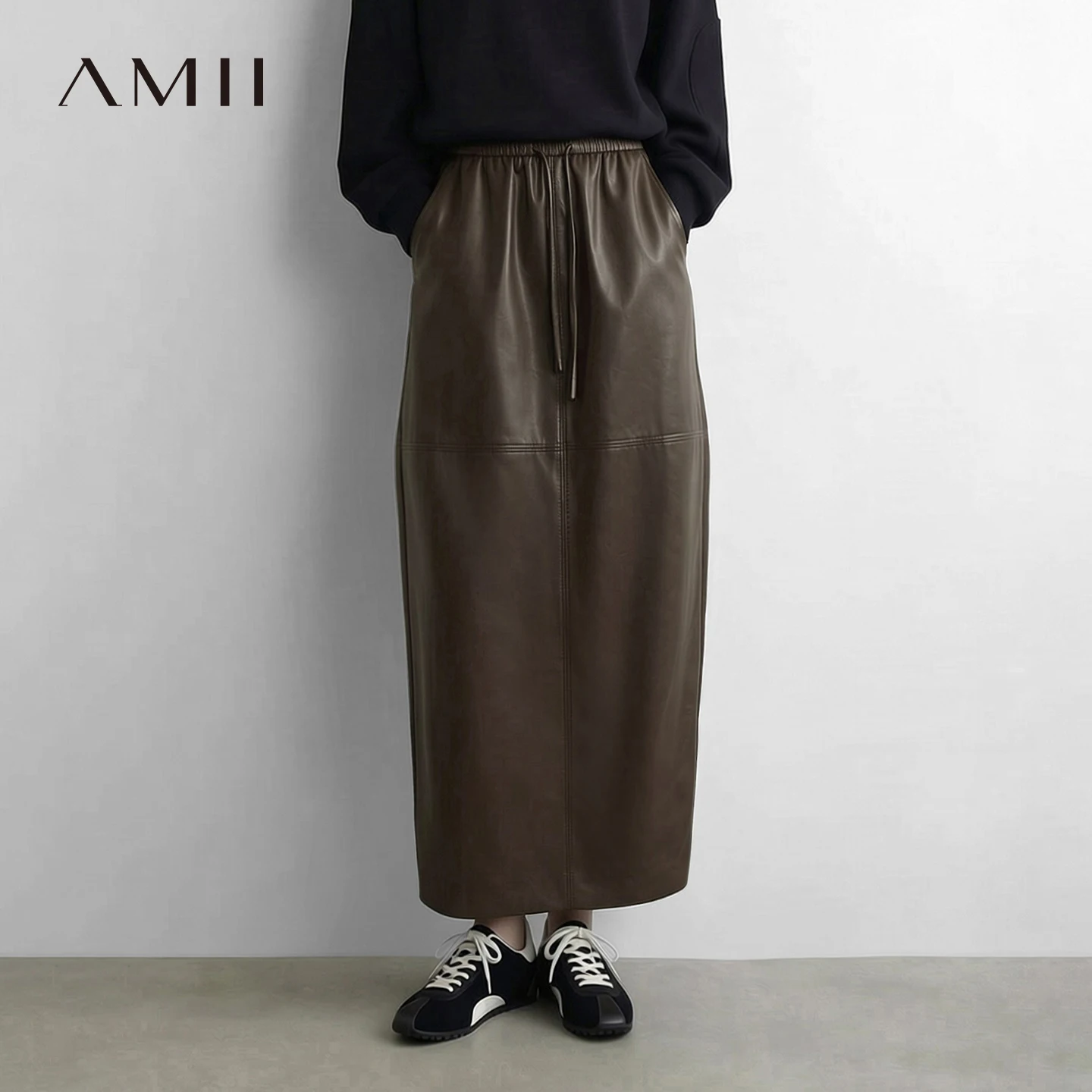 Amii Women's Faux Leather Long Skirt Elastic Waist Relaxed Fit Back Split Casual Commuter Autumn 2026 Skirts for Women 12654004