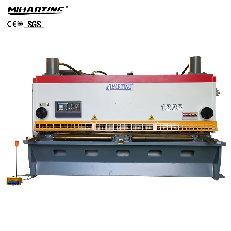 Qc11k-4X2000mm Plate Steel Metal Cut By Hydraulic Guillotine Shearing Cutting Hine