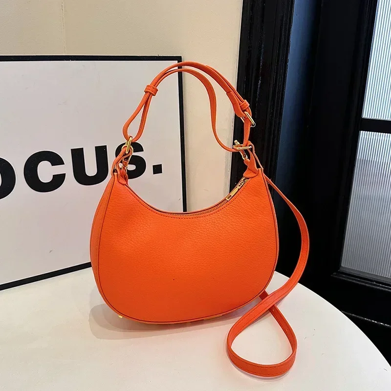 Bolsa francesa feminina semi-circular crescente ombro único axila saco elegante deslocamento nicho carta crossbody bolsa