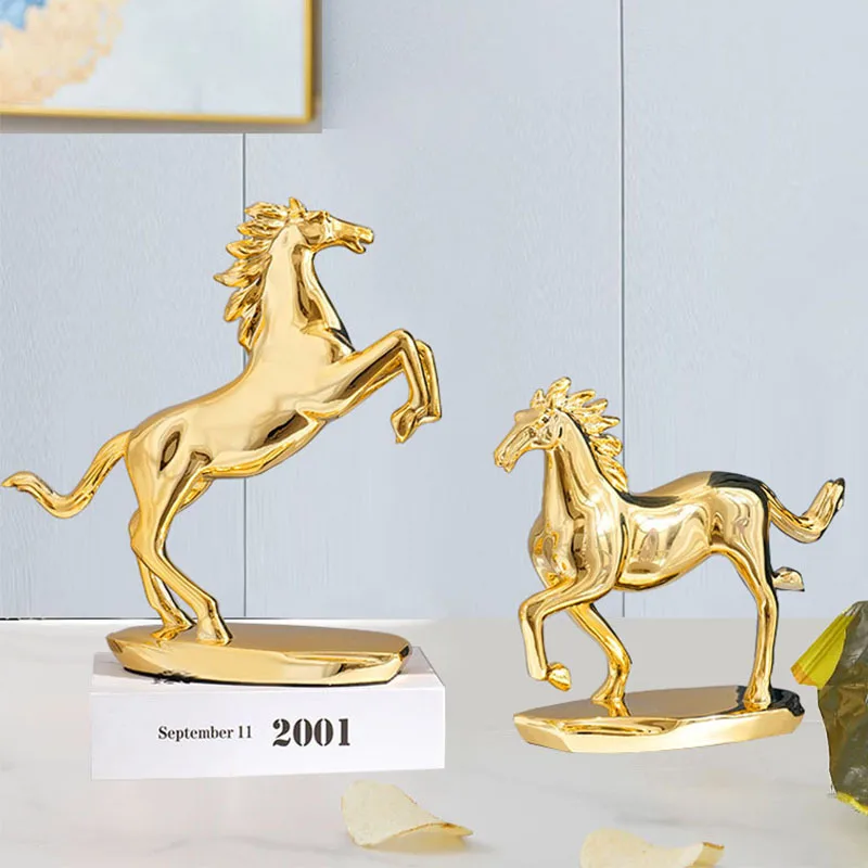 Light luxury resin horse ornaments have successfully opened for business, housewarming decoration, new home gifts, Hakka living