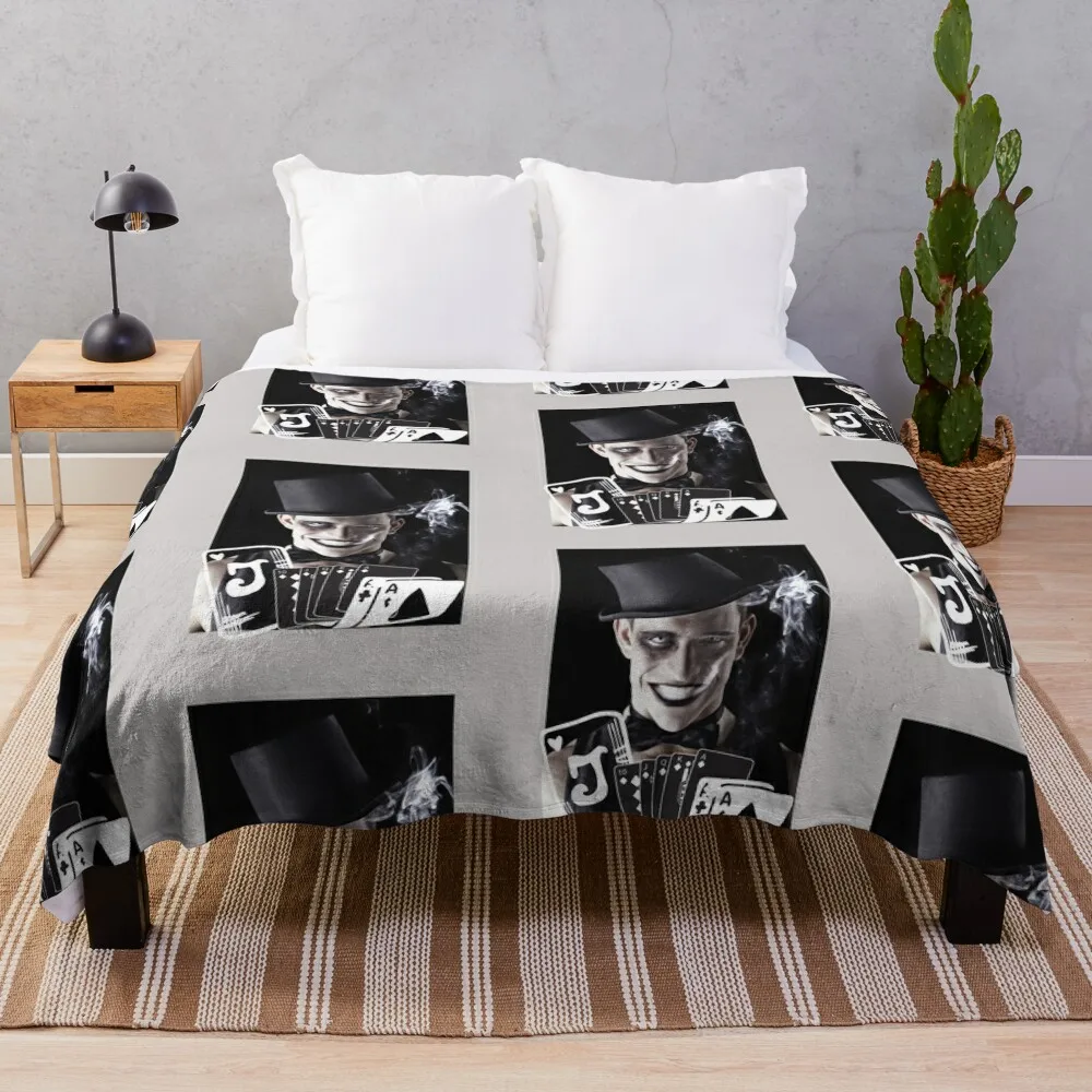 JOKER, VILLAIN AND KING OF CARDS Throw Blanket Sleeping Bag Flannel Fabric Loose manga Blankets