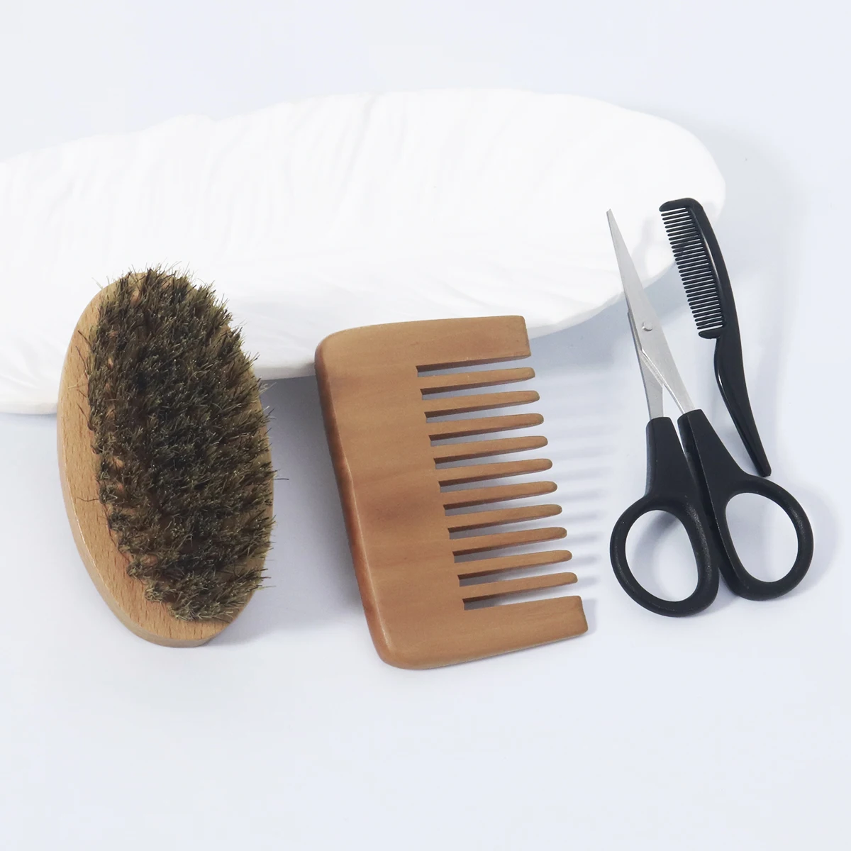 Conjunto de estilo de barba masculino – mini tesoura de barba, escova de juba de madeira, mini pente, adequado para todos os penteados