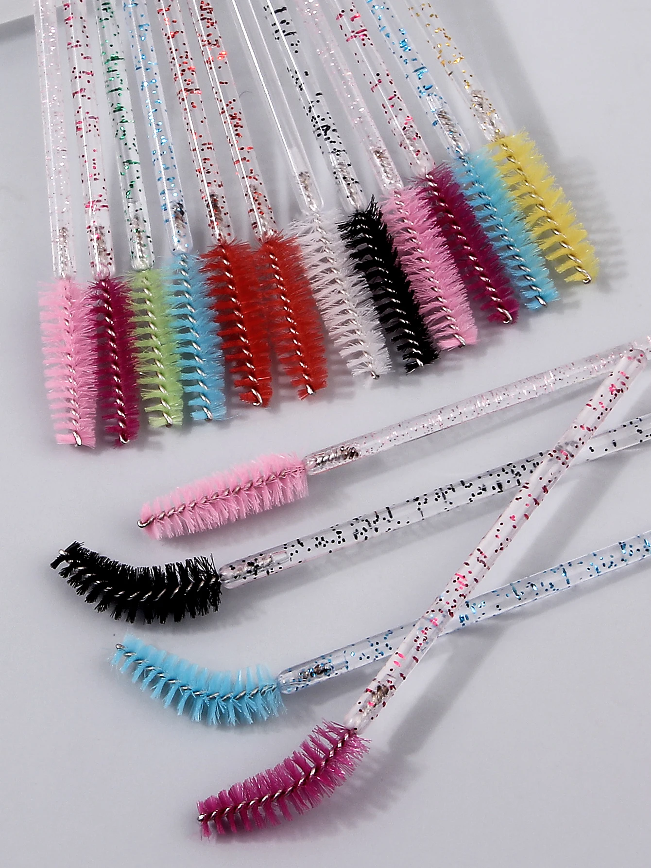10/20/50/100PCS spazzola per sopracciglia con asta di cristallo multicolore e pennello per mascara, strumento di bellezza multifunzionale a spirale e pieghevole