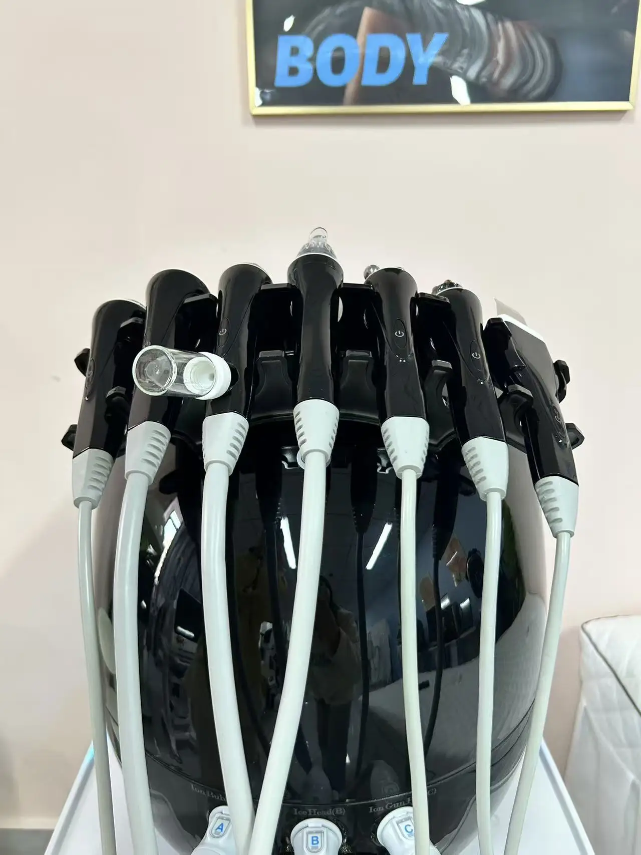 Hydra Cleansing Machine Deep Pore Cleaning Acne Treatment Moisturizing Whitening Anti Aging Device For Spa Clinic Use