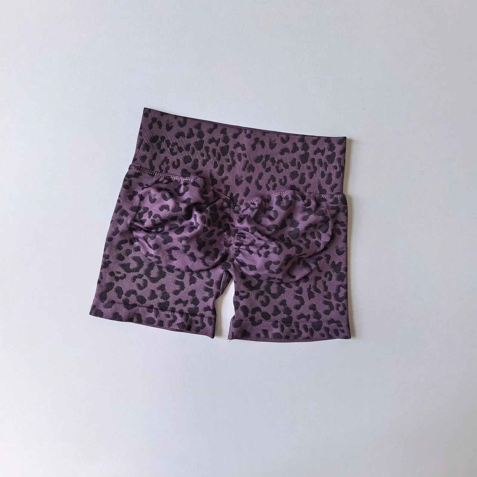 Leopard Print High-Waist Fitness Shorts for Women Sexy Hip Lift Yoga Summer Tight Peach Three-Quarter Length Sports Pants
