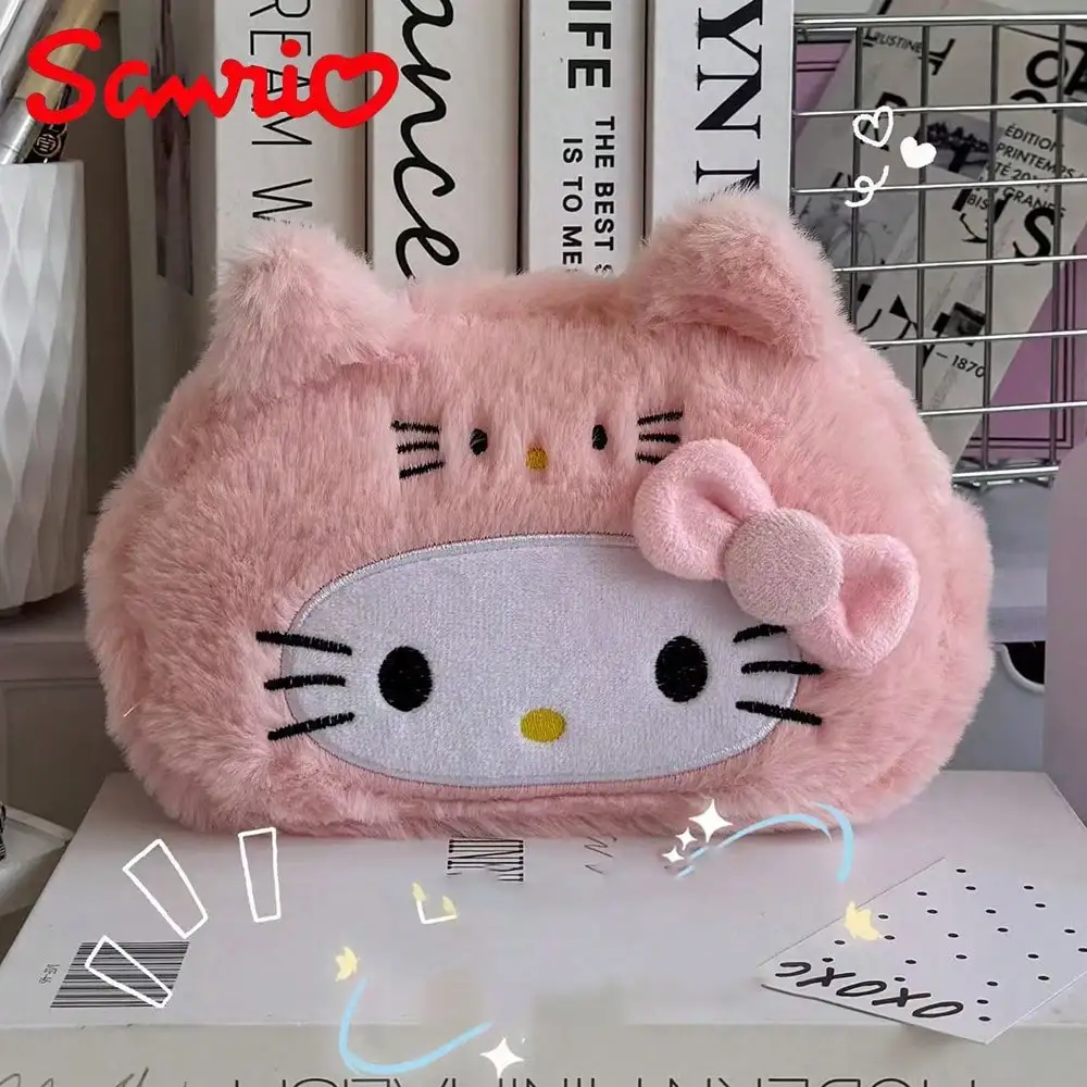 Sanrio 1 Stück KT Katze Plüsch-Federmäppchen, Hochwertiges Cross-Dressing-Biber-Cartoon-Schreibwaren-Etui, Niedliches Großraum-Schüleretui – Detail 3