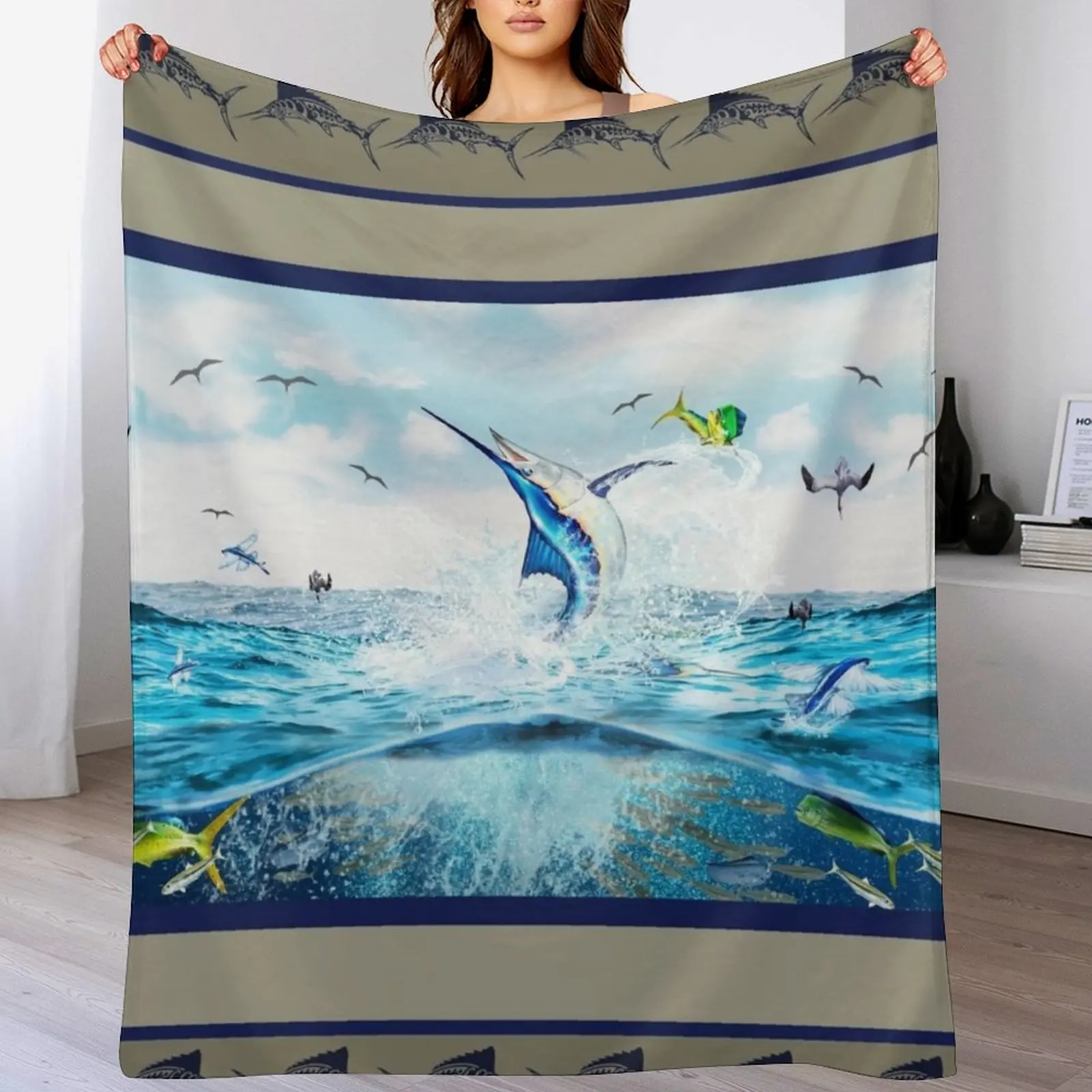 

Blue Marlin Hunting Mahi Mahi Throw Blanket Long Lasting Soft Plush Blanket for Daily Use