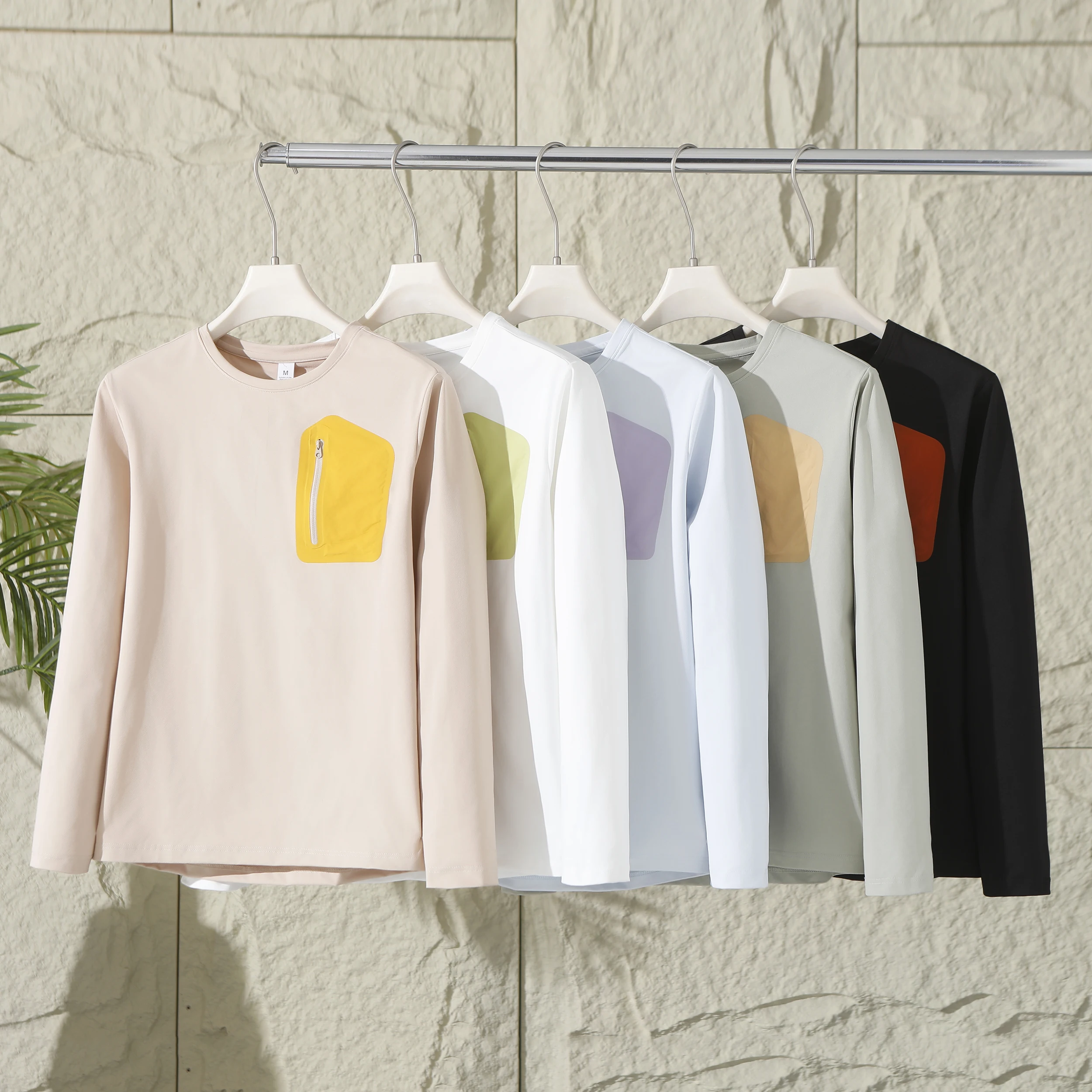 Herren-Outdoor-Langarmshirt für den Herbst - Schnelltrocknendes Rundhals-Oberteil mit Brusttasche mit Reißverschluss – Detail 3