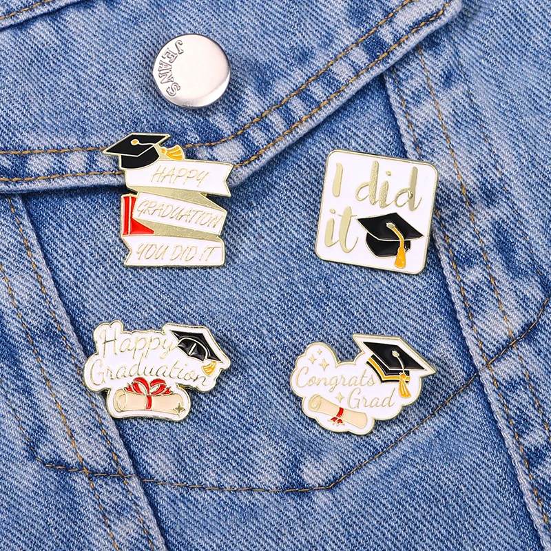 4Pcs/Set Graduation Season Series Pins Set I Did It Doctorial Hat Diploma Enamel Golden Brooches For Student Gift