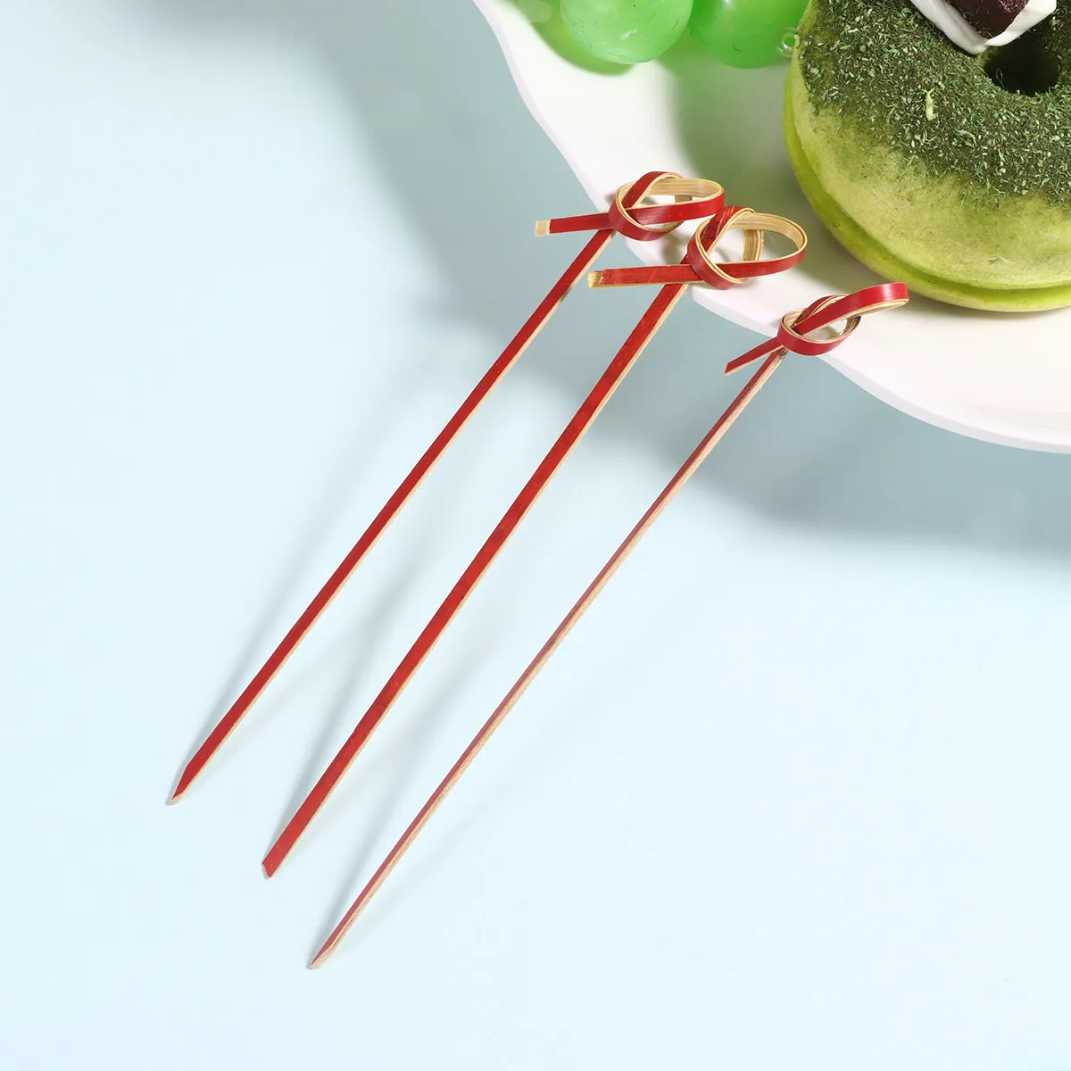 200 Stück Kreative Knotenförmige Bambus-Cocktailspieße, Verdickte, Sichere, Robuste Einweg-Obstspieße für Fingerfood und Sandwiches, Mini