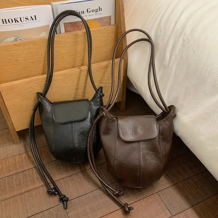 

Горячая новинка 2026: Модные осенне-зимние сумки через плечо из ПУ — трендовый и стильный дизайн, популярные кроссбоди для женщин