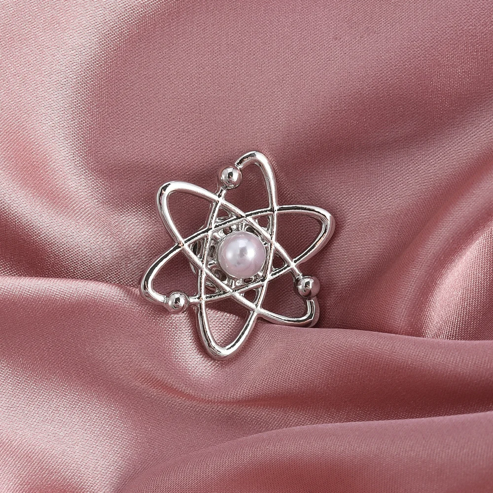 Atom Melecule Model Brooch Physical Chemical Sciences Pin Buckle Coat Lapel Badge Jewelry for Science Workers Physicist Chemist