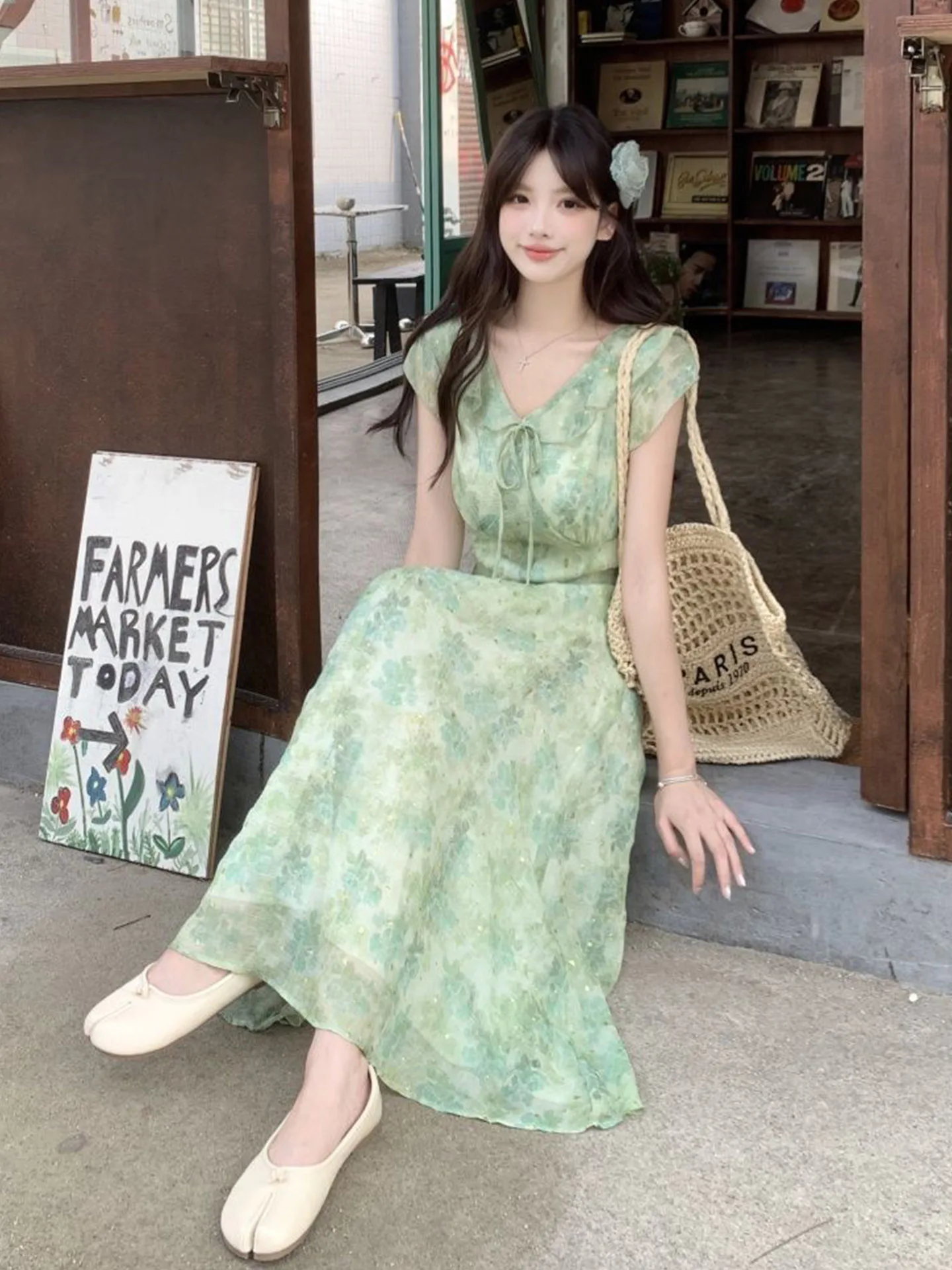 

Elegant Green Floral Print Dress V-Neck A-Line Waist Cinched Long Skirt Casual Summer Dress Korean Style Fairy Skirt