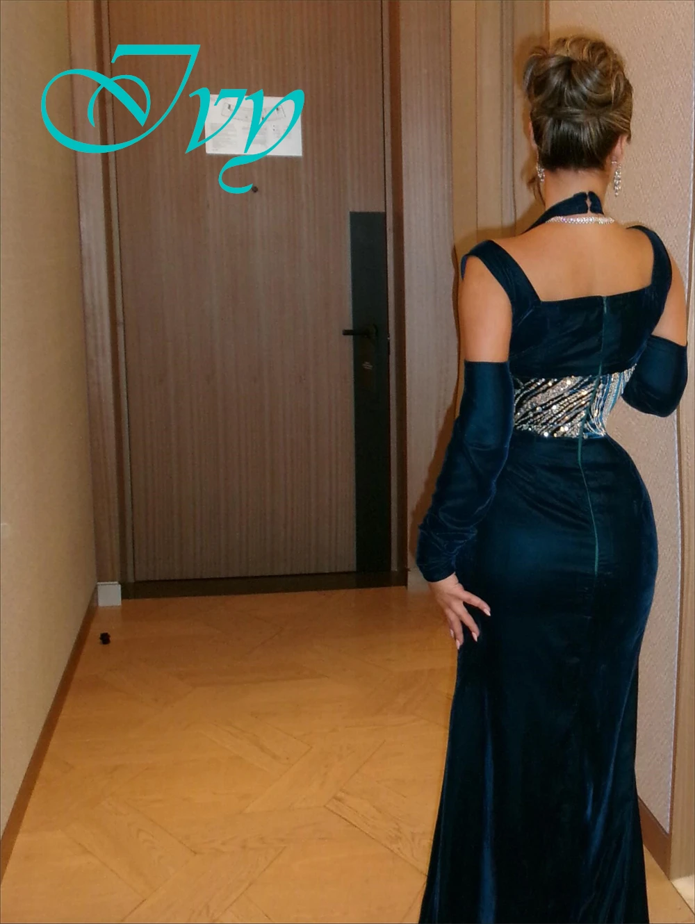 Robe de soirée sirène de luxe personnalisée, manches longues scintillantes, robes de bal de haute qualité, col licou, robes d'occasion spéciale