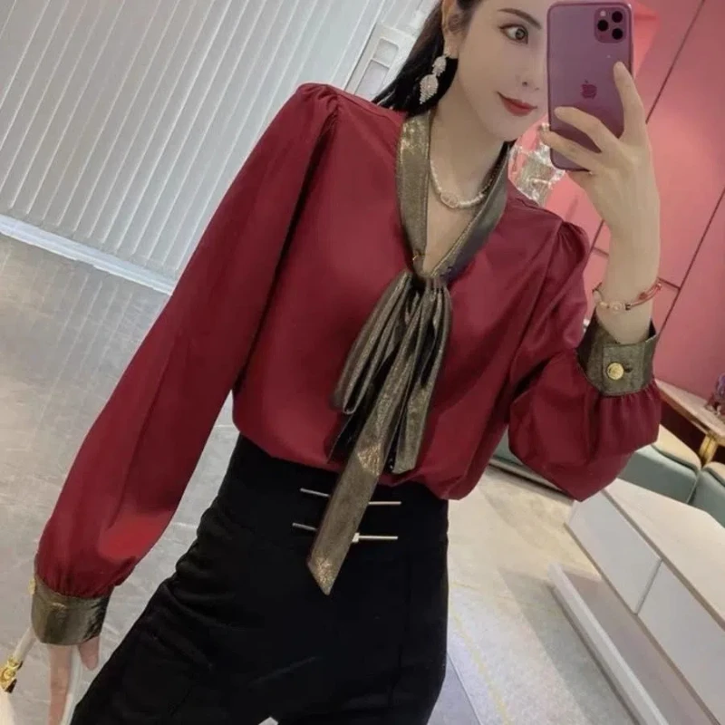 

Temperament V Neck Contrast Blouse Spring Autumn Long Sleeve Bow Lacing Loose Elegant Shirt Tops Fashion Vintage Women Clothing