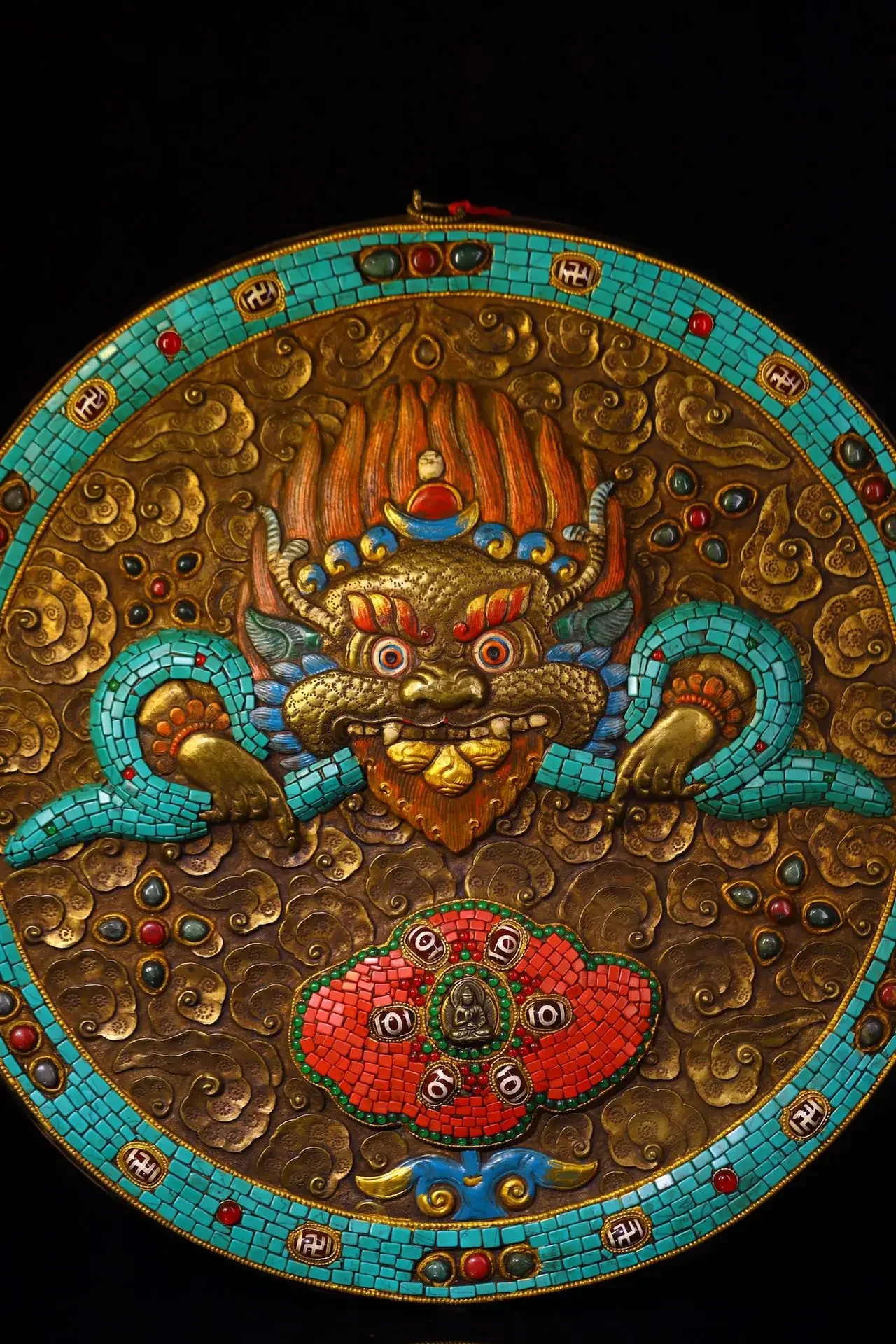 

17"Tibetan Temple Collection Old Tibetan Silver Gilded Mosaic Gem gZi Beads Turquoise Garuda Dhwaja Buddha Head Thangka Amulet