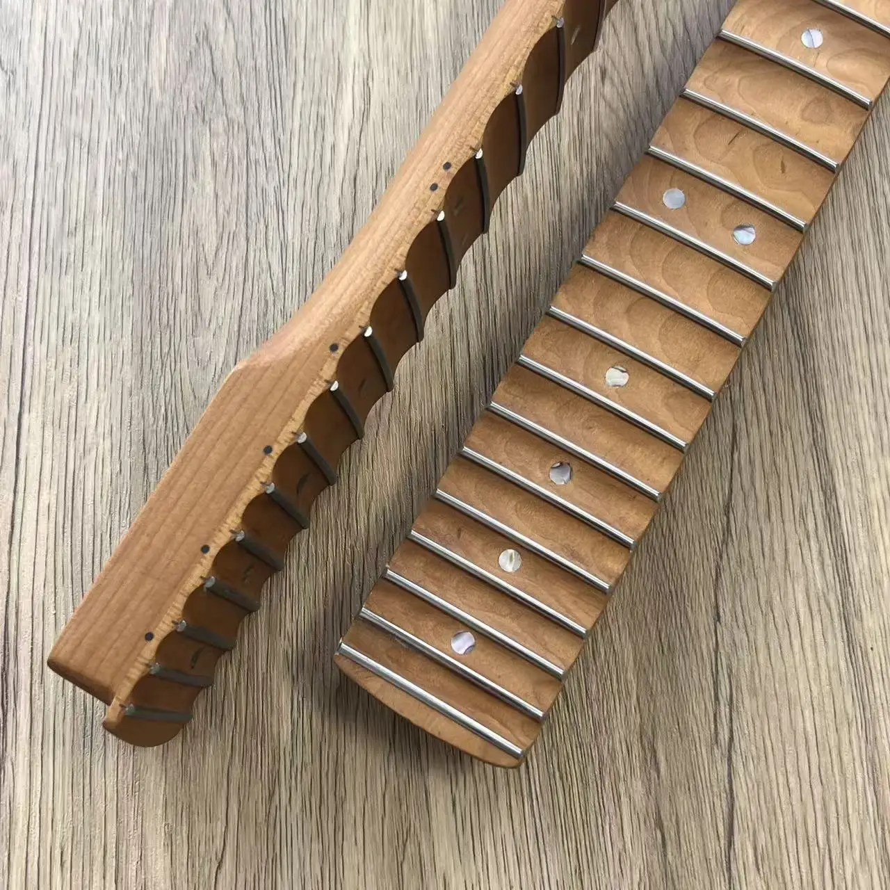 رقبة جيتار كلاسيكية بنمط موجة ST، لوحة أصابع من خشب الورد مع علامات موضع أذن البحر الرائعة، رقبة بديلة #3