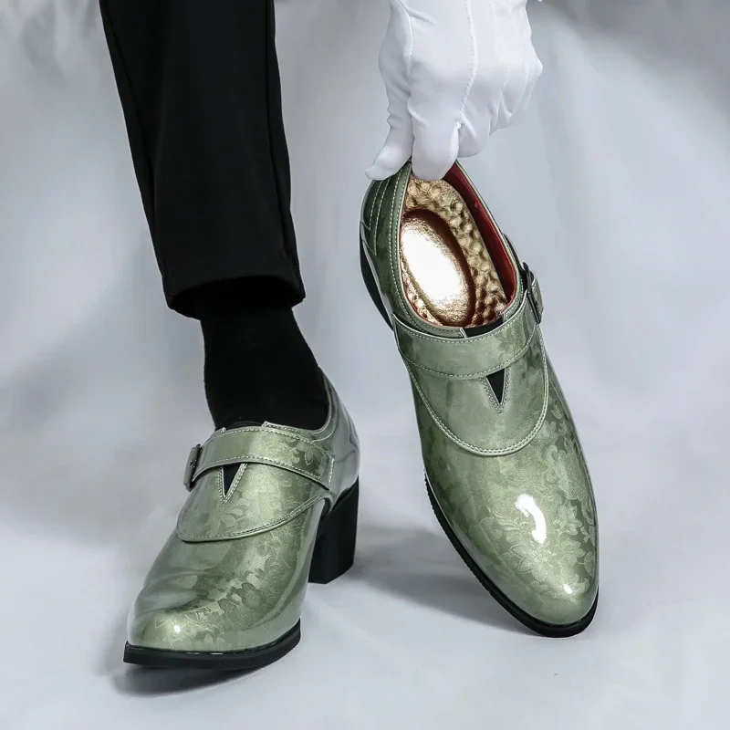 

Мужские модельные туфли 2025 года, высококачественные британские рабочие деловые остроконечные серебристо-зеленые монки с ремешком, кожаные повседневные туфли