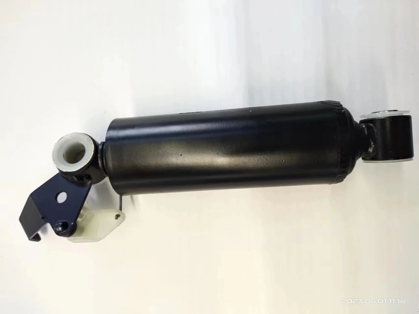 

Truck Seat Shock Absorber ISRI Seat Damper 26960-01 Adjustable Scania 1498862 2438272 98889-08