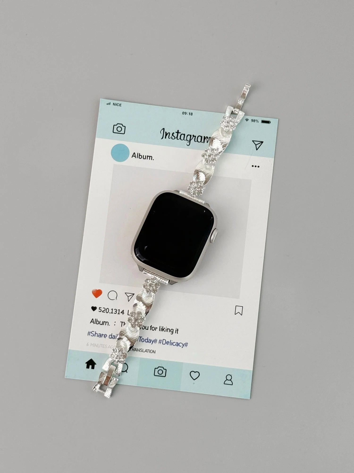 

Compatible with iWatch strap 38mm 40mm 41mm 42mm 44mm 45mm 49mm sparkling diamond flower fashion strap