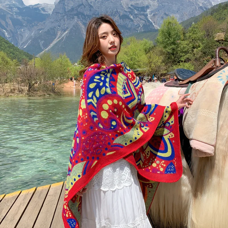 

Travel fashion warm large shawl with ethnic style, casual and unique pattern, vintage, suitable photography, cold-proof, bre